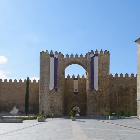 Balcony View To Avila'S Alcazar Екстериор снимка