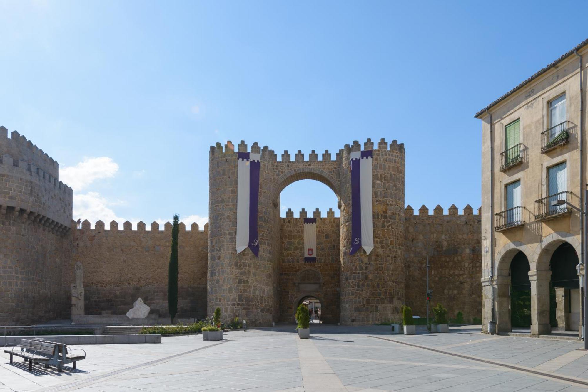 Balcony View To Avila'S Alcazar Екстериор снимка