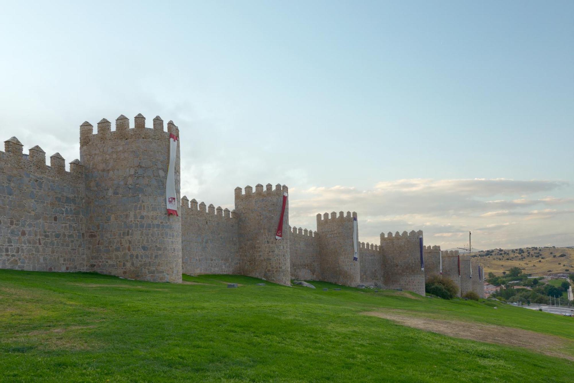 Balcony View To Avila'S Alcazar Екстериор снимка